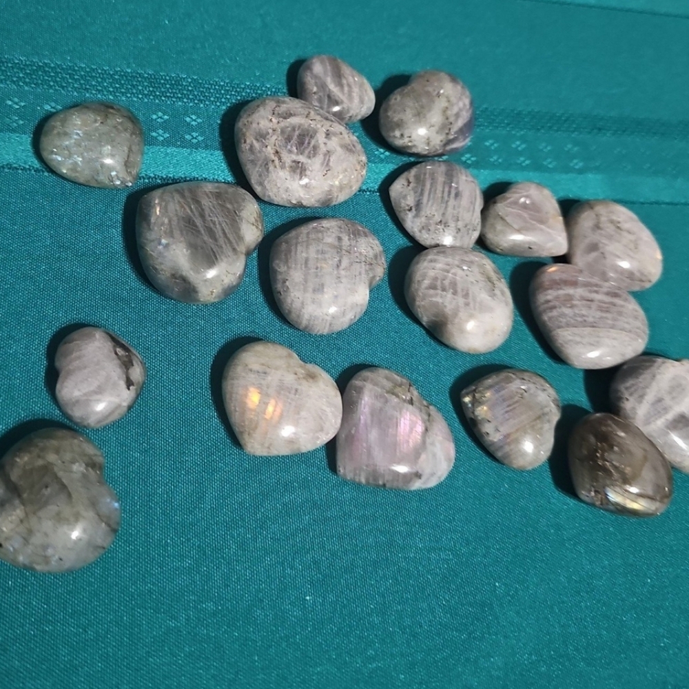 Labradorite hearts 14 total with flash
